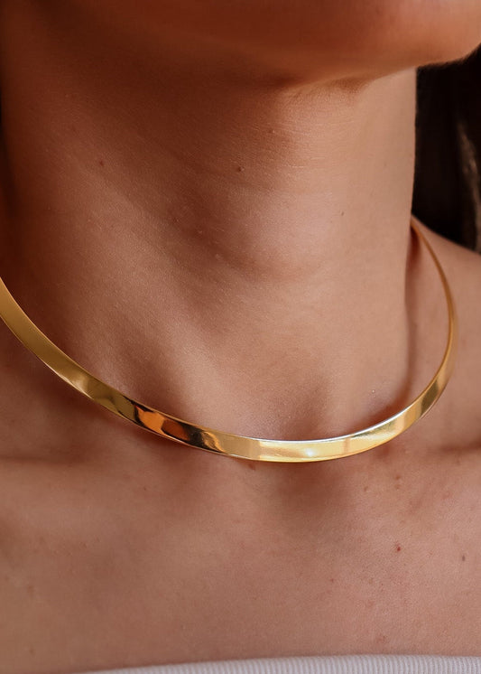 Colar Aro Liso Clássico Dourado