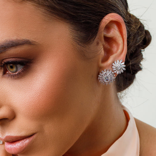 Brinco Quadrado Cravejado Prateado