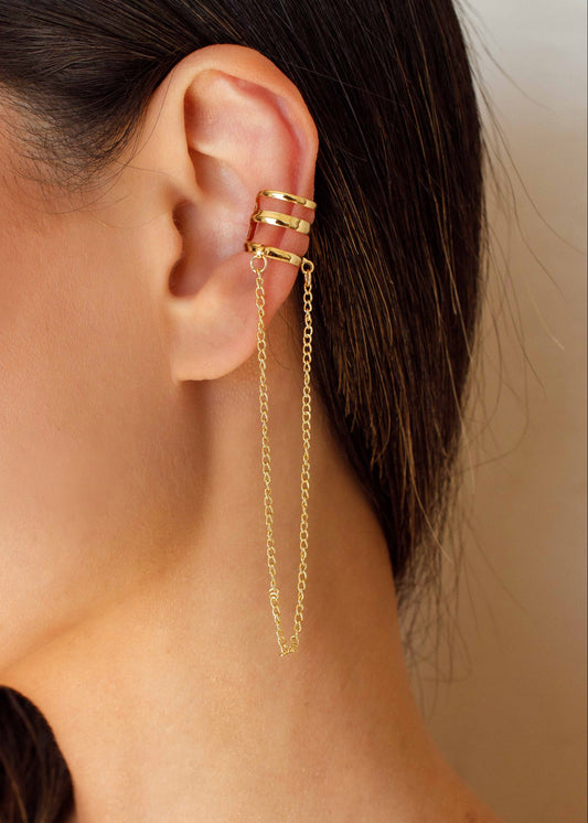 Piercing Fake com Corrente Dourada