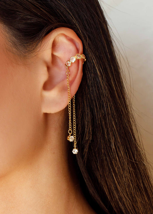 Piercing Fake Cravejado com Correntes