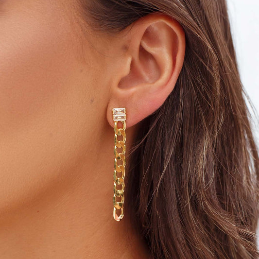 Brinco Elos com Detalhe Cravejado Dourado