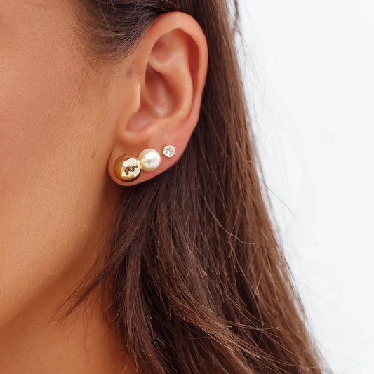 Brinco Trio Pérola Liso e Ponto de Luz Dourado