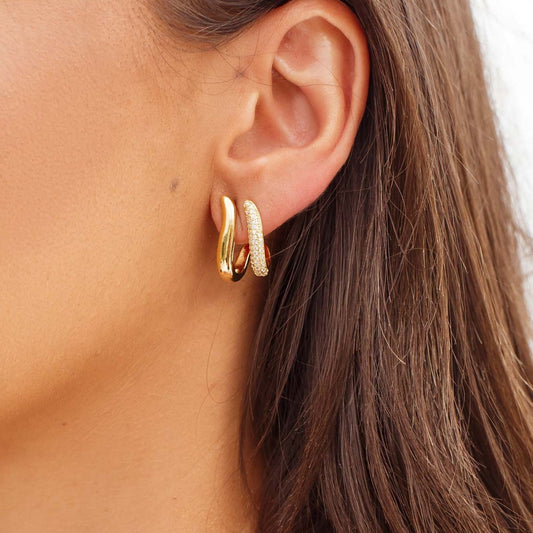 Brinco Ear Hook Duplo Liso e Cravejado Dourado