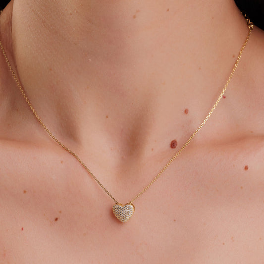 Colar Delicado Coração Cravejado Dourado