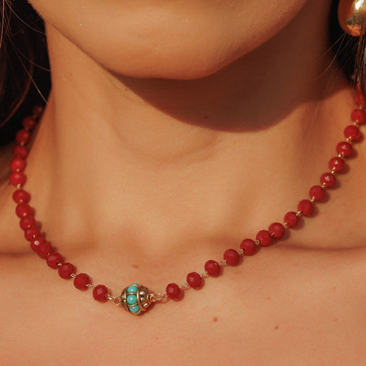 Colar Cristais Marrom com Pingente Oval Turquesa Dourado