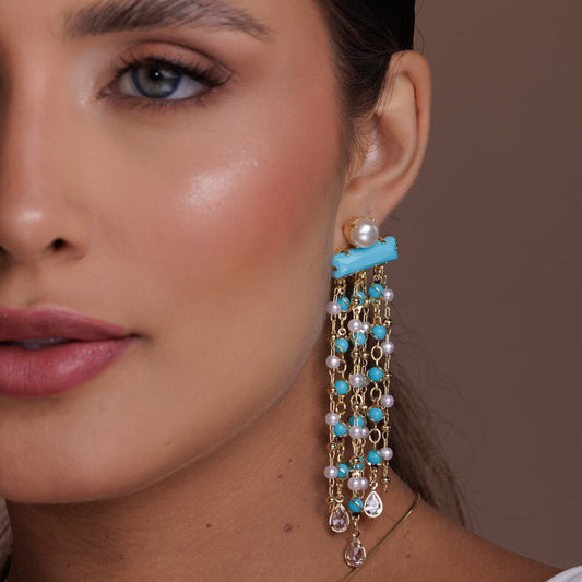 Brinco Retângulo Azul Turquesa com Franja de Pérolas e Cristais Dourado