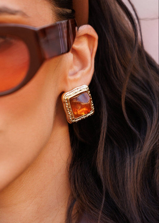 Brinco Quadrado com Pedra