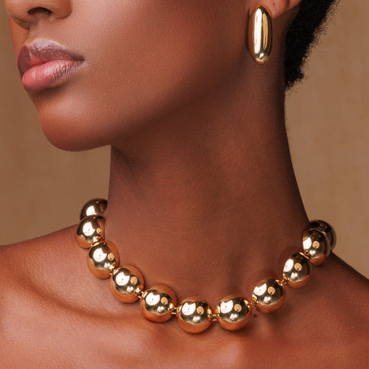 Colar Maxi Esferas Lisas Dourado