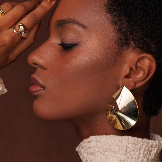 Brinco Gota Placa Lisa Dourado/Prateado