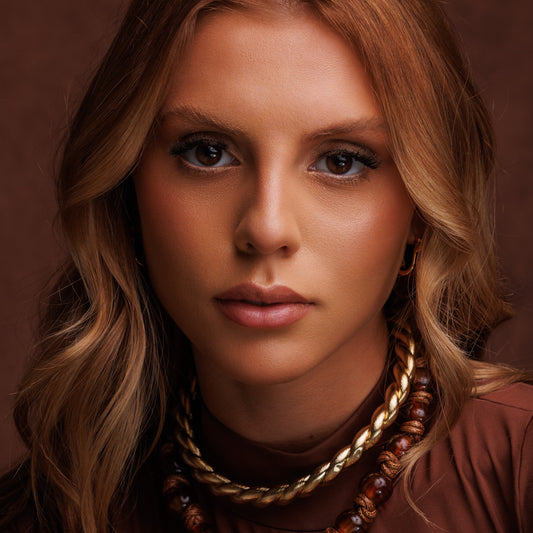 Colar Aro Torcido Com Textura Dourado