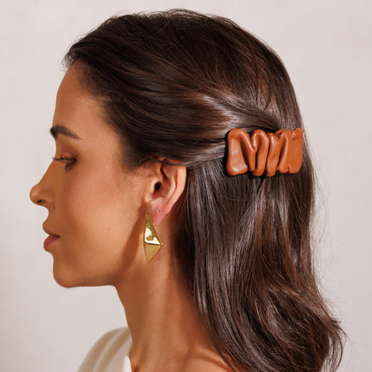 Dupla de Grampos para Cabelo Tic Tac Couro Marrom/Preto Franzido