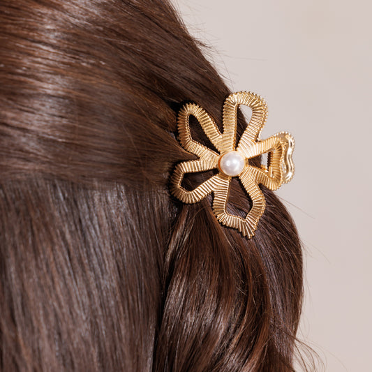 Piranha de Cabelo Texturizada Flor com Pérola
