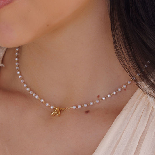Colar Pérolas com Pingente Letra Reta Lisa Dourado