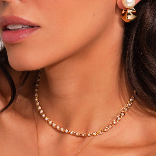 Colar Choker Elos com Pérolas Dourado