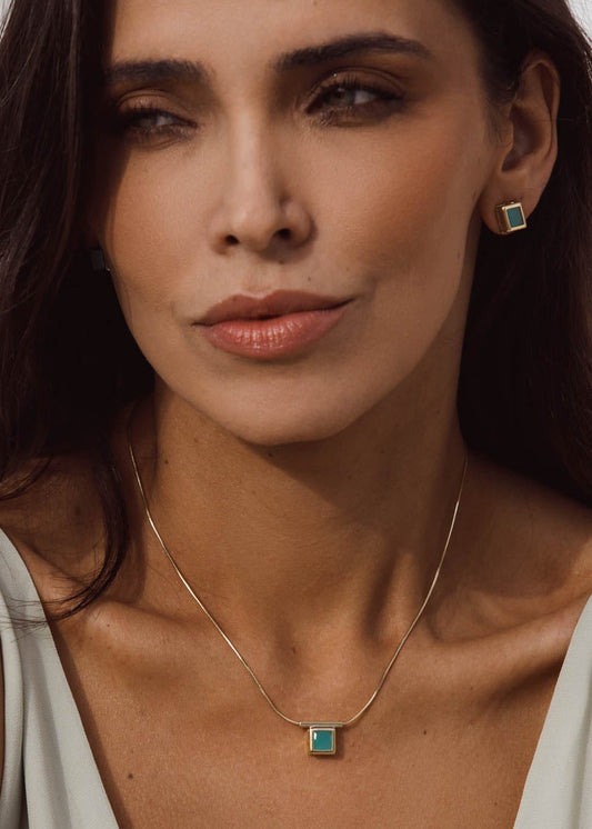Conjunto Colar e Brinco com Pedra Verde