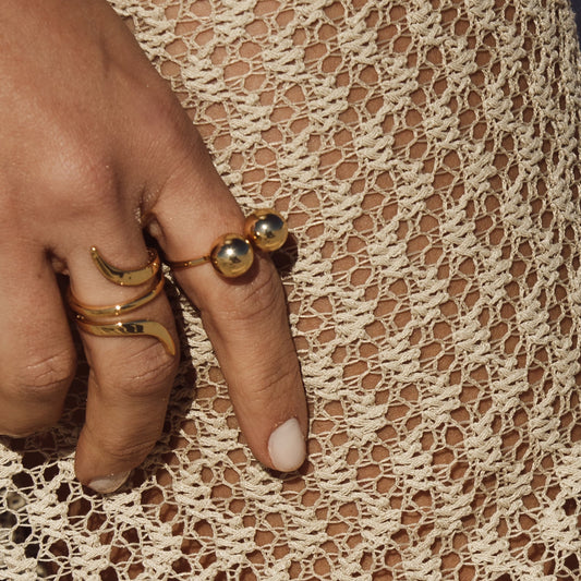Anel Esferas Duplas Lisas Dourado