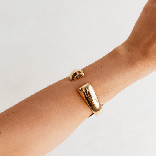 Bracelete Cuff Maxi Ponta Reta