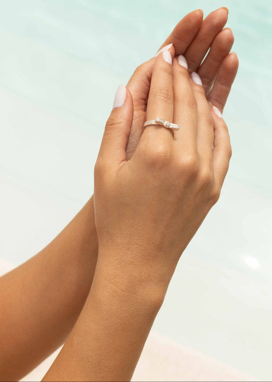 Anel Prata 925 Laço com Zircônias