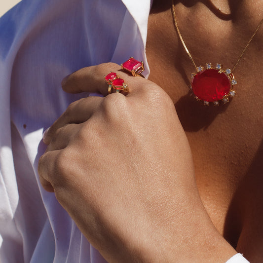 Anel Pedras Rosas e Zircônia Dourado