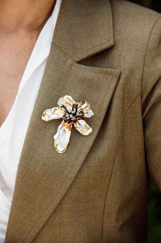 Broche Flor Metal Dourado
