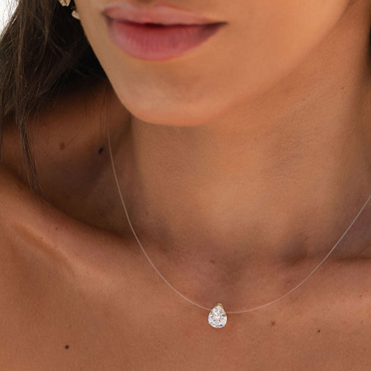 Colar Fio de Nylon com Zircônia Dourado