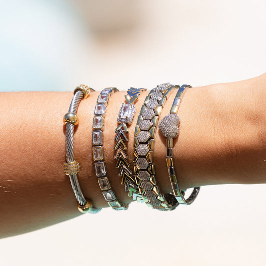 Pulseira Articulada com Formas Cravejadas Dourado e Prateado