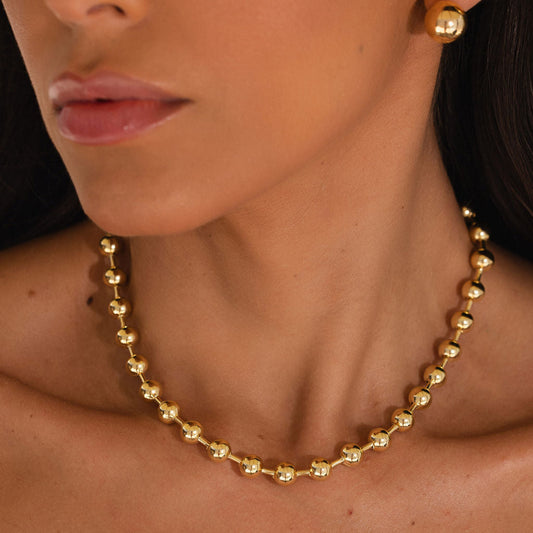 Colar de Esferas Pequenas Dourado