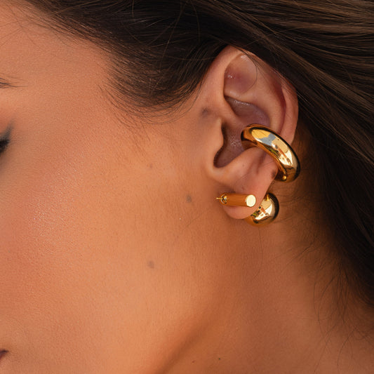 Brinco Esfera Tarraxa Pino Dourado