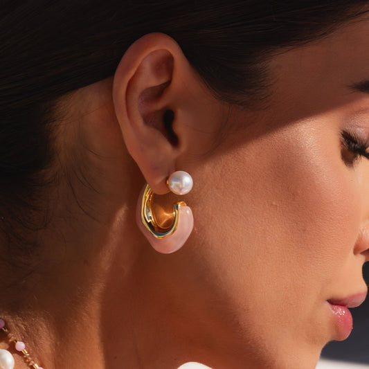 Brinco Argola Resina com Tarraxa de Pérola Dourado