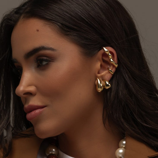 Piercing Maxi Detalhe Martelado Dourado