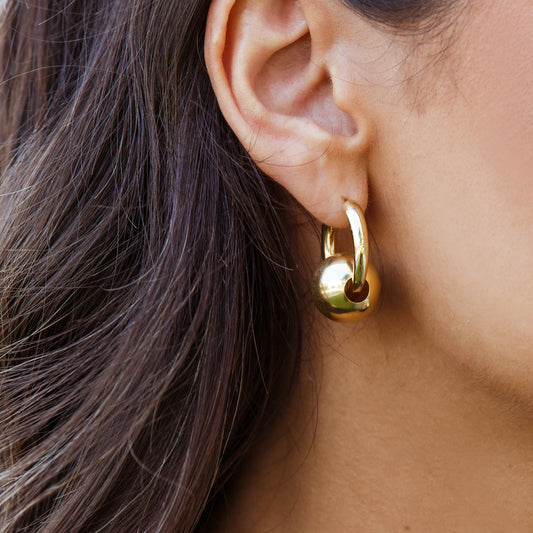 Brinco Argola Lisa com Esfera Dourado