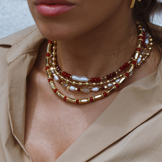 Colar Cristais Coloridos e Pérola Dourado