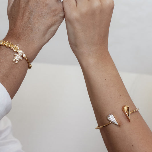 Pulseira Bracelete Coração Aberto Liso e Cravejado Dourado