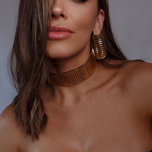 Colar Choker Aro Vazado Dourado