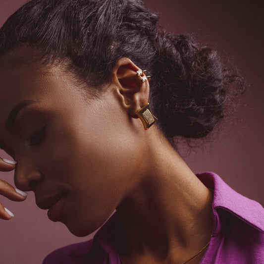 Brinco Retângulo com Cravejado Dourado