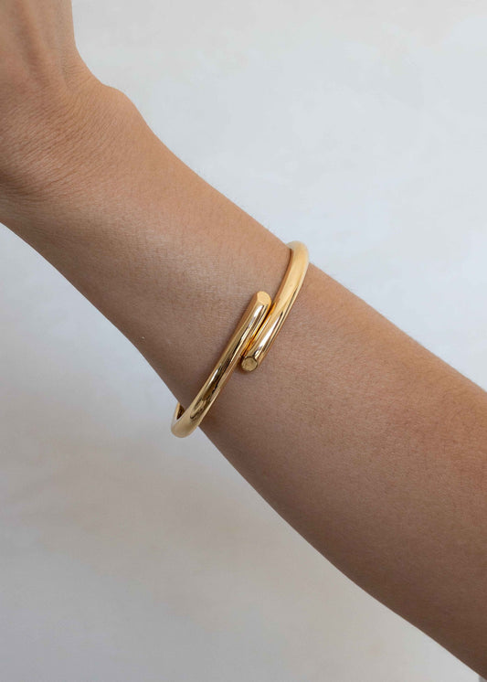 Bracelete Dourado Minimalista