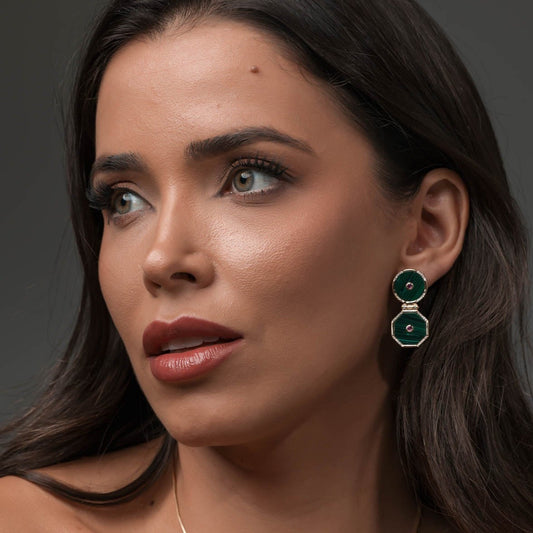 Brinco Duplo Pedra Natural Malaquita Dourado