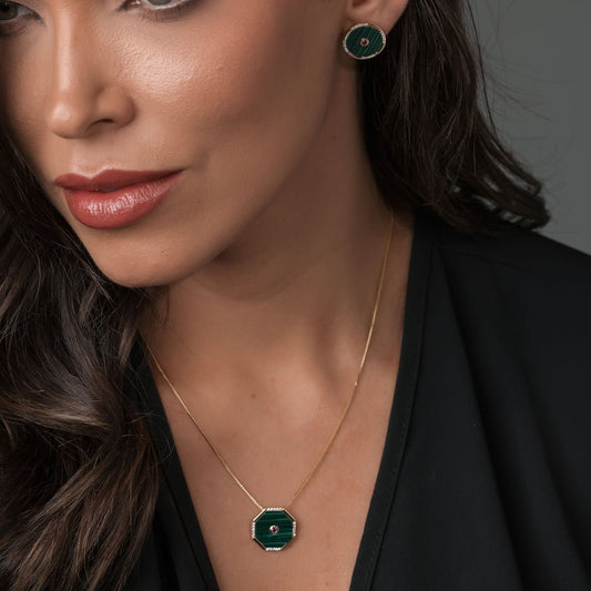 Colar Pedra Natural Malaquita Dourado