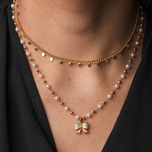 Colar Duplo Choker Medalhinhas e Colar Laço Dourado