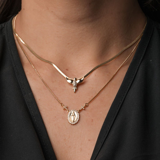 Colar Malha com Pingente Espírito Santo Dourado