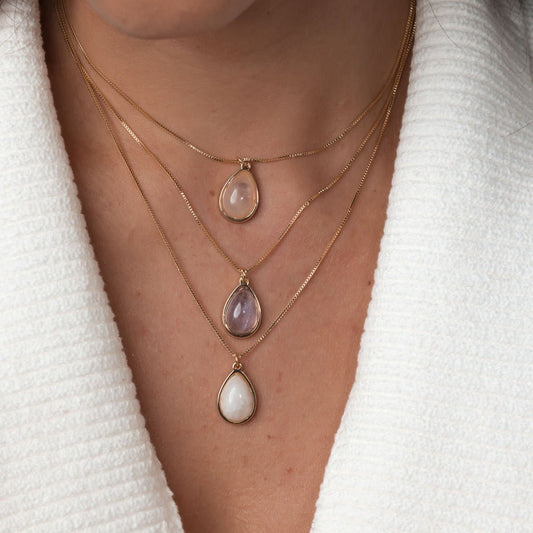 Colar Gota Pedra Natural Dourado