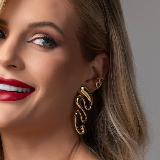 Piercing Ovais Lisos e Cravejado Dourado