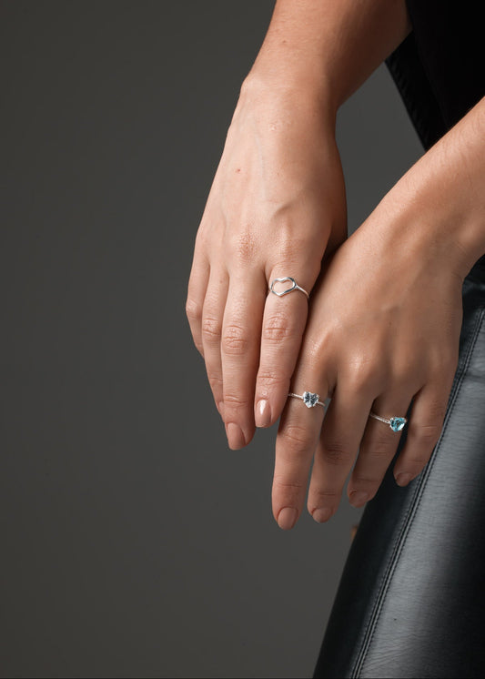 Anel Solitário Coração Prata 925