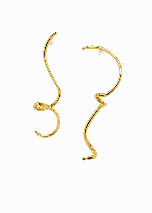 Brinco Escultural Dourado