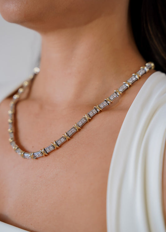 Colar Elos Geometricos Cravejados