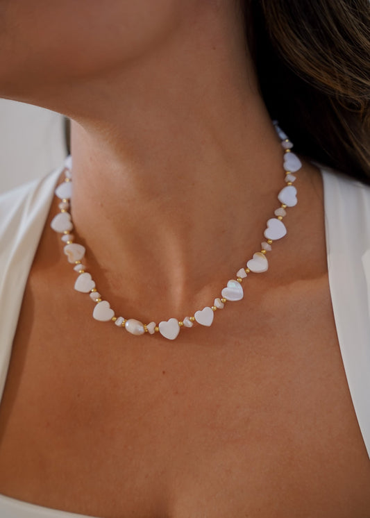 Colar Corações Madre Pérola