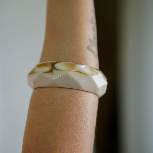 Pulseira Maxi Bracelete Resina Mesclado