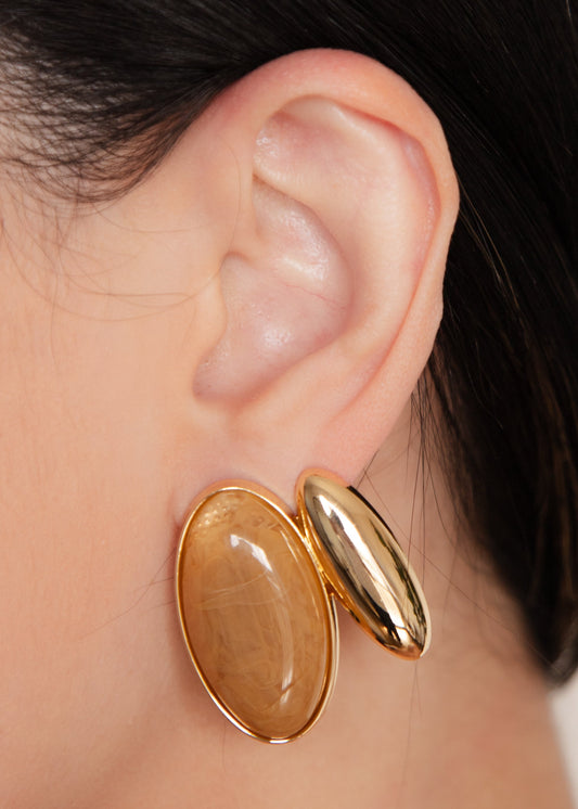 Brinco Dourado Oval com Resina