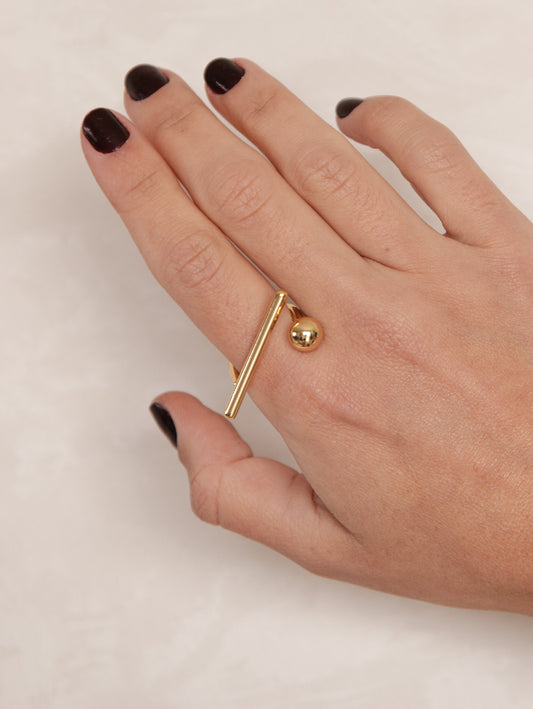 Anel Dourado Minimalista