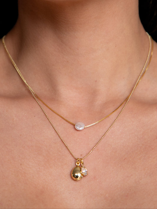Conjunto de Colares com Ponto de Luz e Pérola